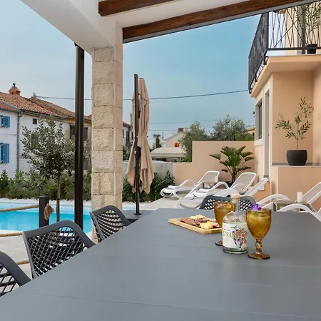 Villa Fran, Krk